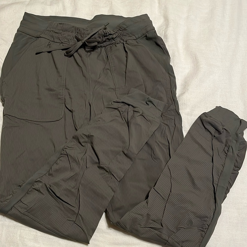 Lululemon Dance Studio Jogger Grey Sage Size 8